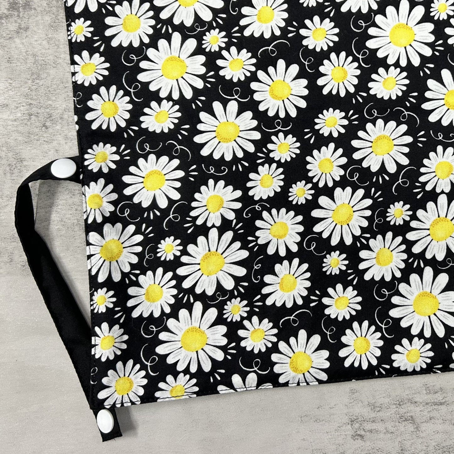 Napperon personnalisé (Couleur d'impression au choix) - Fleurs - Marguerites - Pochette noire