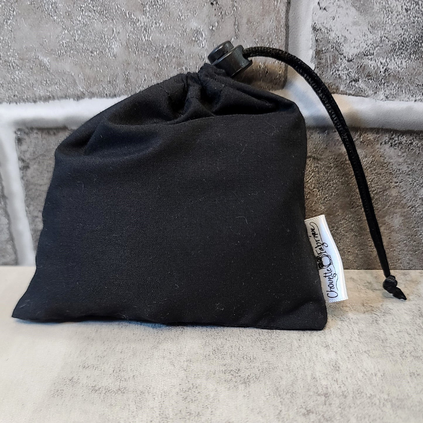 TRIO - 3 Sacs réutilisables pour fruits/légumes en filet noir AVEC Pochette de rangement noire